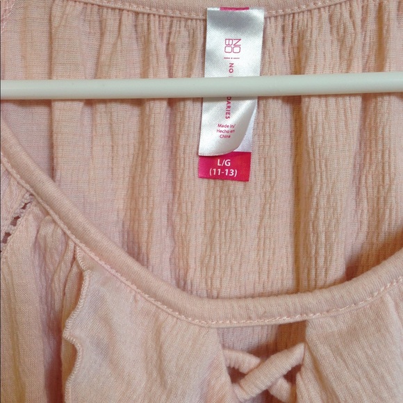 Free with any purchase pink top - Picture 2 of 2